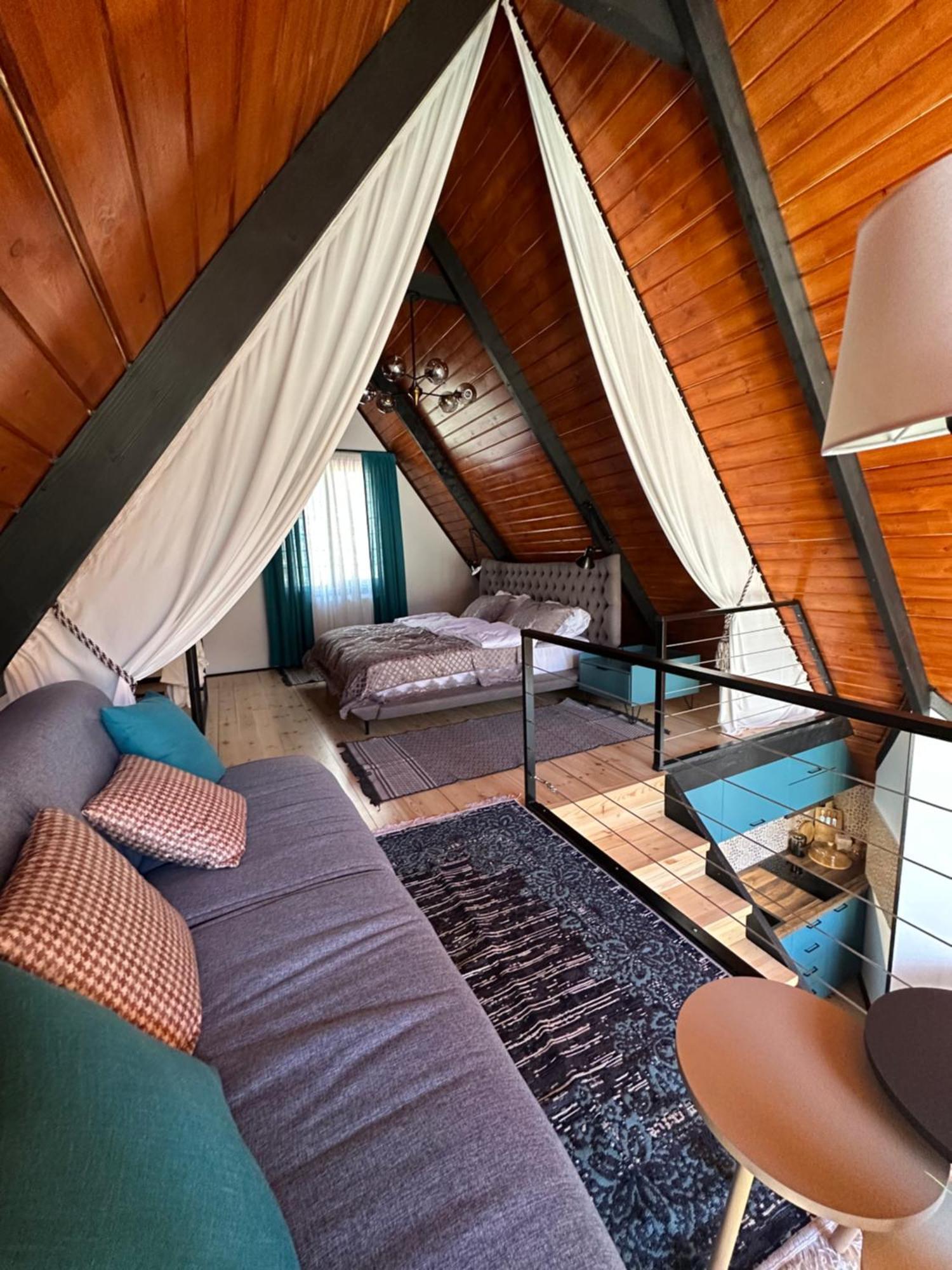 Cottage Veranda Kazbegi Eksteriør billede